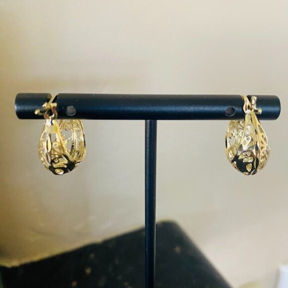 Vintage Filigree Gold Plated 925 Sterling Silver Mini Hoop Earrings - Picture 2 of 6